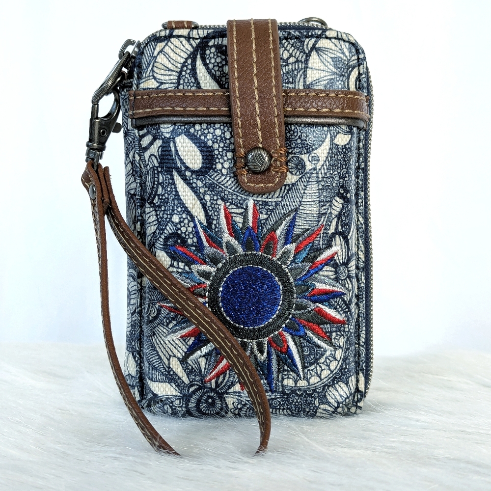 Sakroots  Artist Circle Navy Spirit Desert Smartphone Wristlet/Crossbody